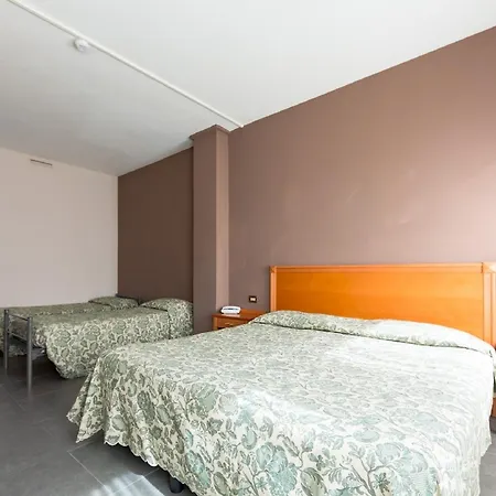 Otel Miro 3*
